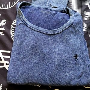 Medium obey light sweater